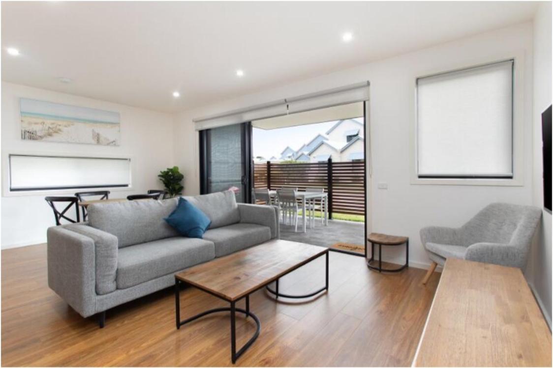 Captains Cove Ground Floor Luxury Apartments 페인스빌 외부 사진