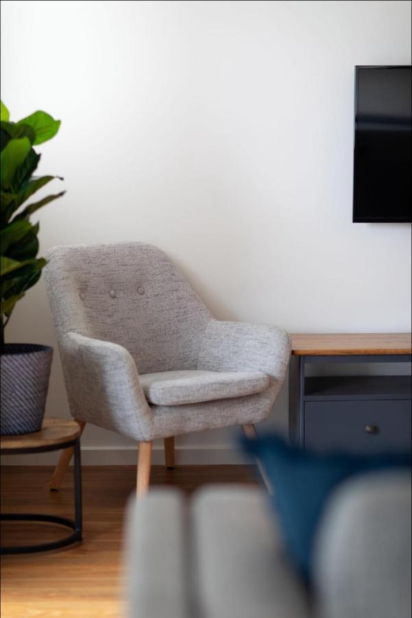Captains Cove Ground Floor Luxury Apartments 페인스빌 외부 사진