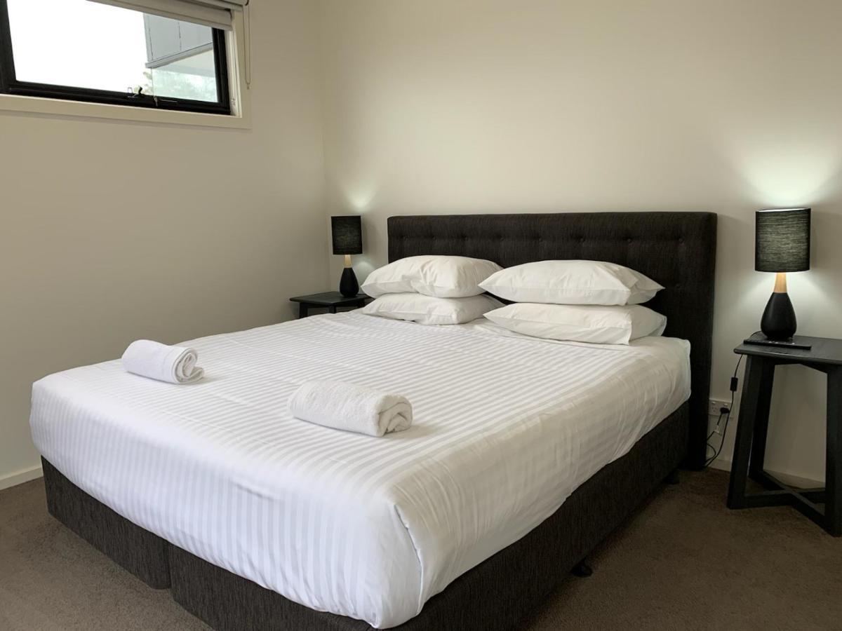 Captains Cove Ground Floor Luxury Apartments 페인스빌 외부 사진
