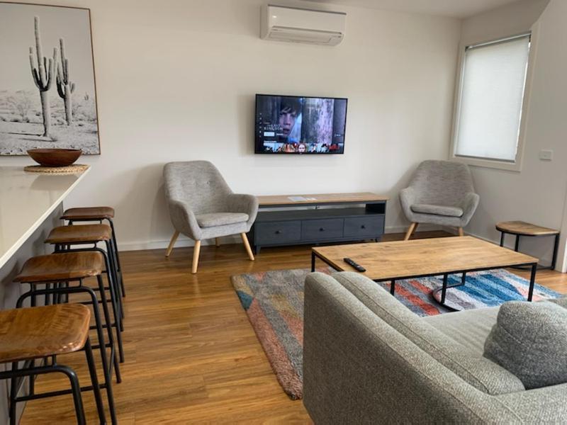 Captains Cove Ground Floor Luxury Apartments 페인스빌 외부 사진